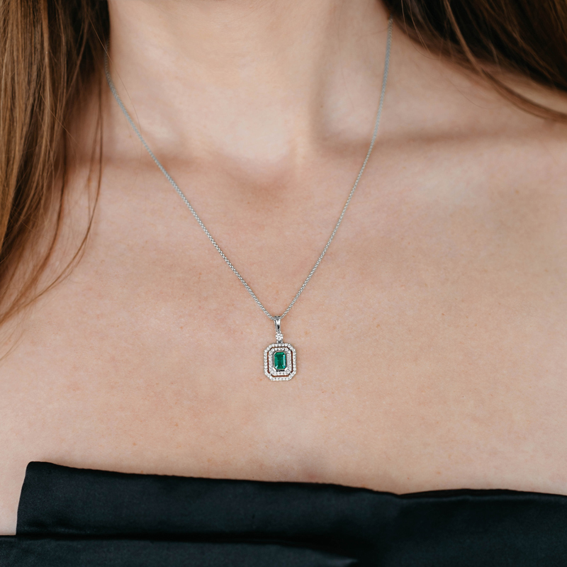 Pandantiv cu Lant Aur 18k Diamante, Smarald DERUVO Pandantiv cu Lant Aur 18k Diamante, Smarald DERUVO