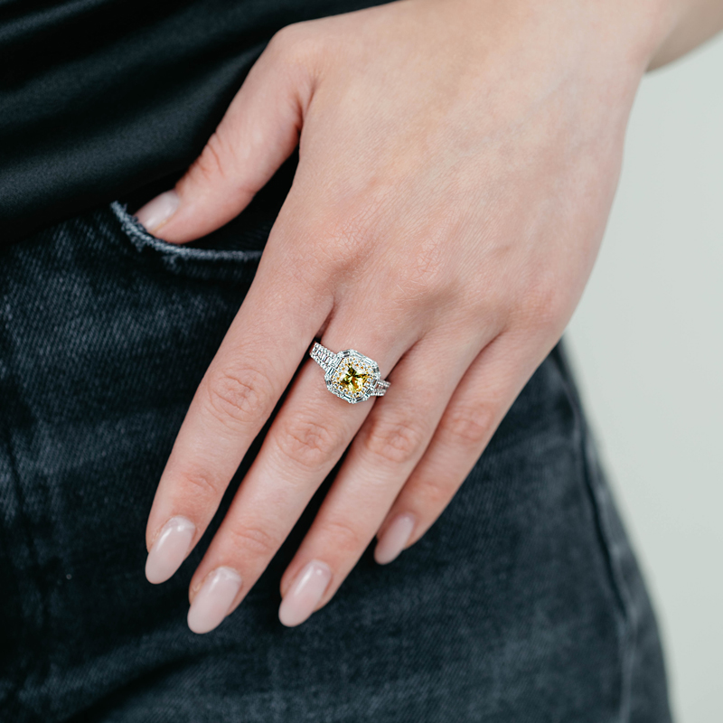 Inel Aur 18k Diamante,Safir Galben DERUVO