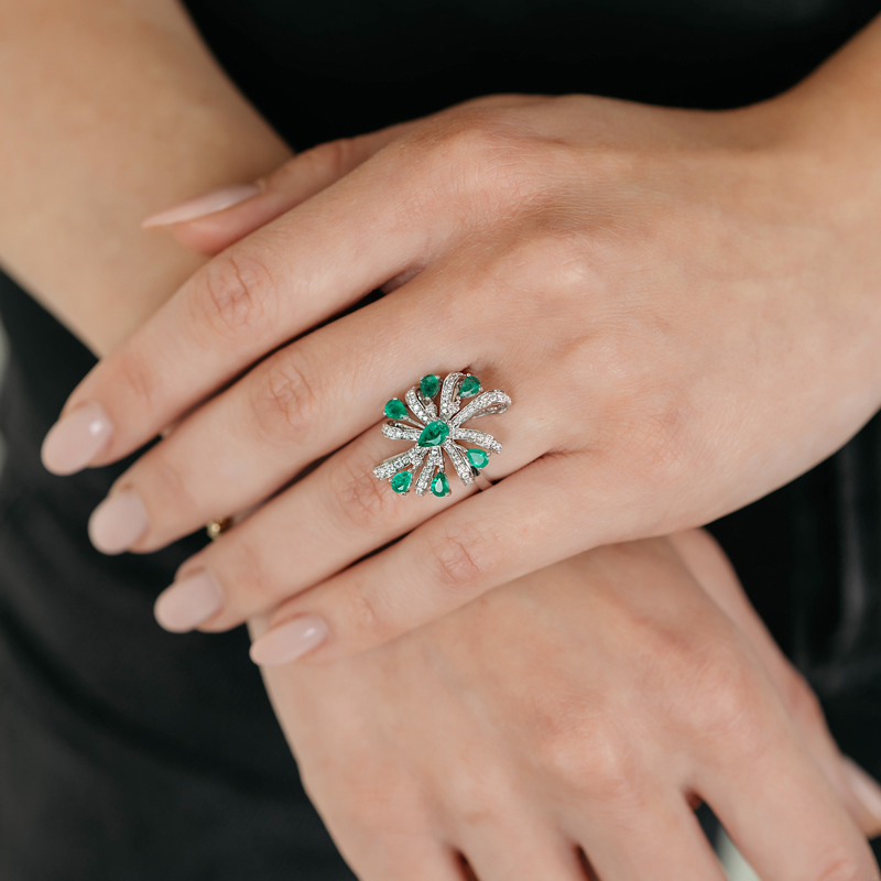 Inel Aur 18k Diamante,Smaralde DERUVO Inel Aur 18k Diamante,Smaralde DERUVO