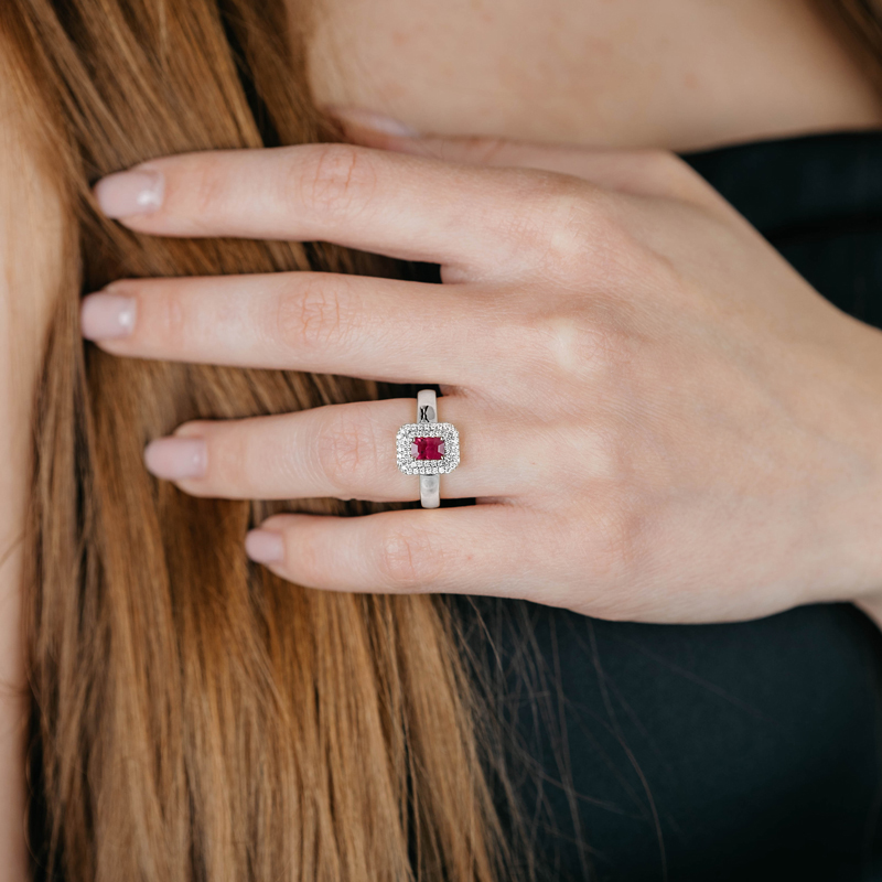 Inel Aur 18k Diamante, Rubin DERUVO Inel Aur 18k Diamante, Rubin DERUVO