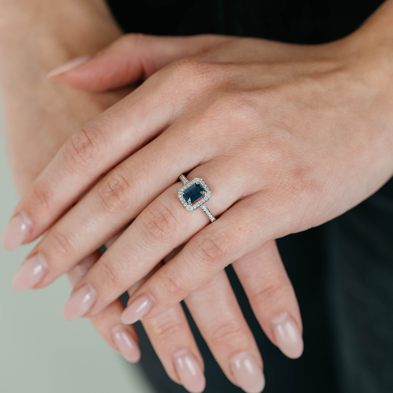 Inel Aur 18k Diamante,Safire DERUVO Inel Aur 18k Diamante,Safire DERUVO